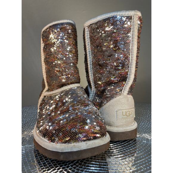 Gold Sequin Ugg Size 6 - Picture 12 of 16